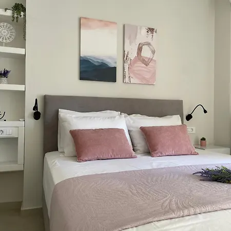 Апартаменти Stefania's House *